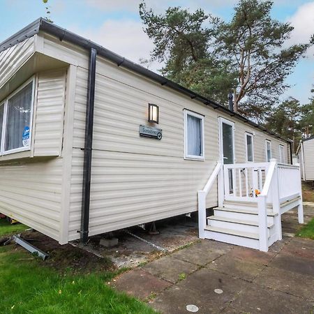 Hotel Beautiful 8 Berth Caravan At Wild Duck Haven Park In Norfolk Ref 11195Sc Great Yarmouth Exterior foto