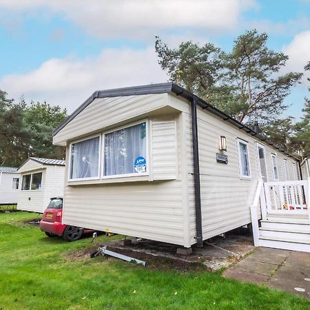 Hotel Beautiful 8 Berth Caravan At Wild Duck Haven Park In Norfolk Ref 11195Sc Great Yarmouth Exterior foto